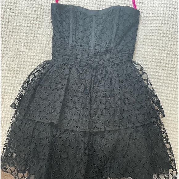 BETSEY JOHNSON SIZE 4 Dress - Picture 1 of 7